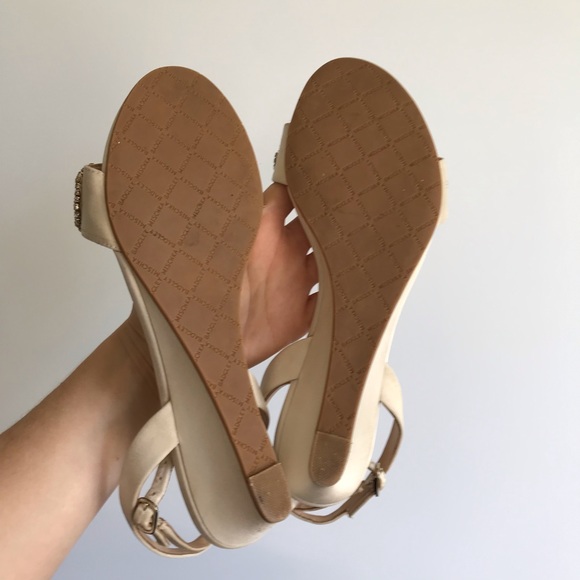 Badgley Mischka Hatch Crystal Embellished Sandal Shirt Size 8 - Picture 14 of 16